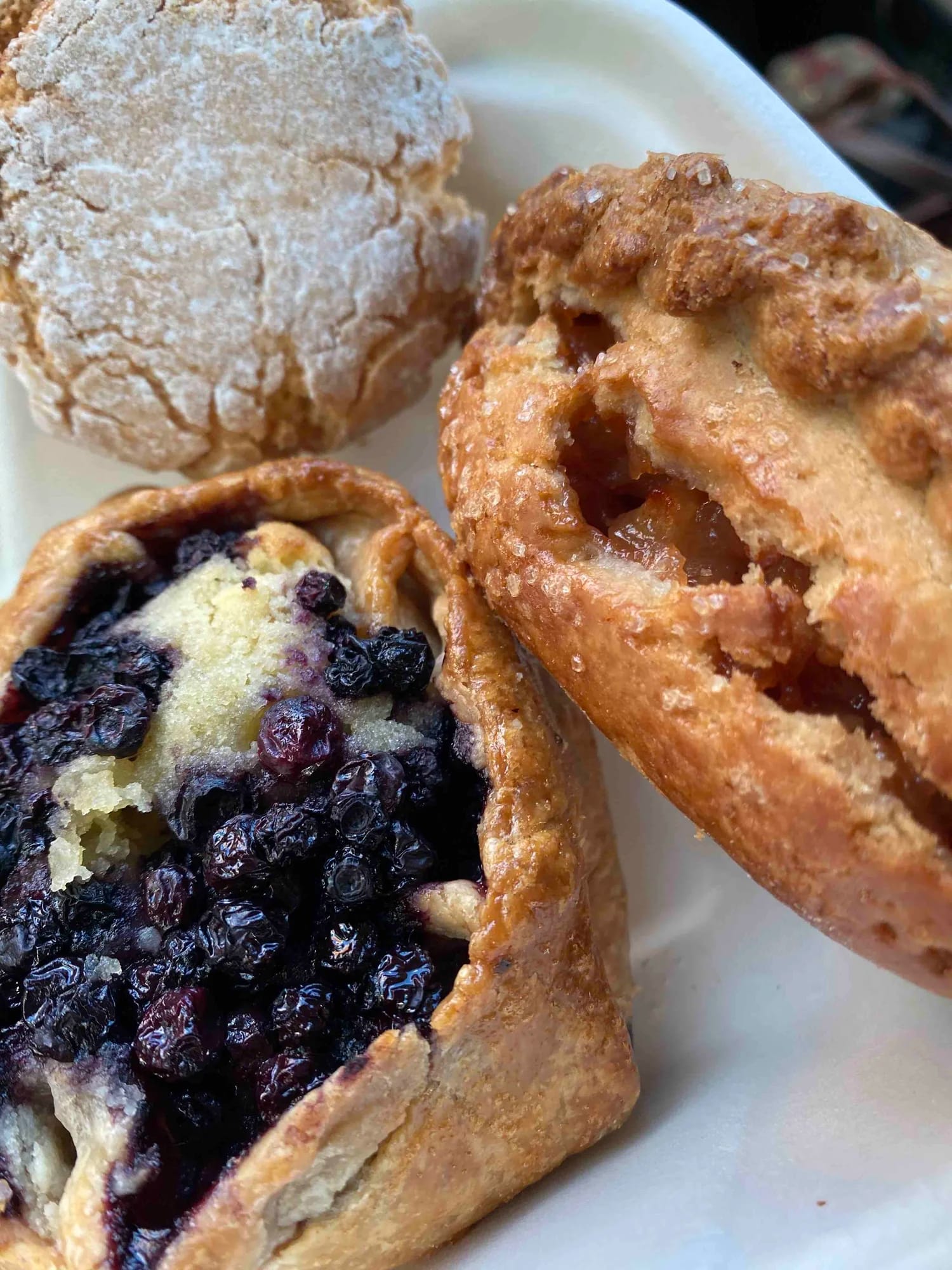 Sweet hand pies